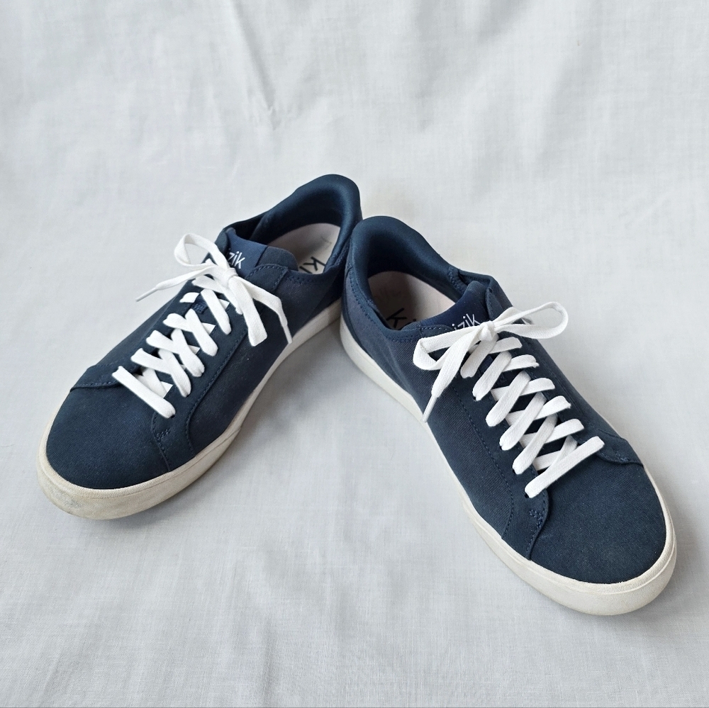 Kizik▪️Unisex Irvine Sneaker in Tidepool 9W Womens/ 7.5W Mens